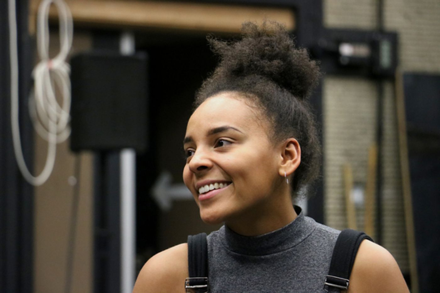 Photo Flash: WAVE ME GOODBYE Comes to Theatr Clywd  Image