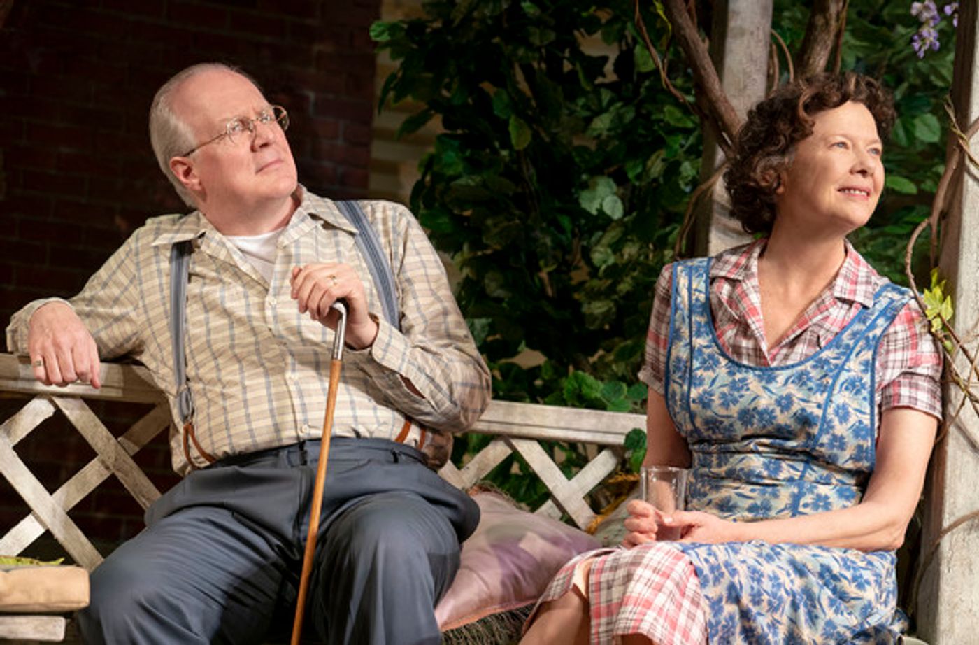 Photo Flash: First Look at Annette Bening, Tracy Letts, and the Cast of ALL MY SONS  Image