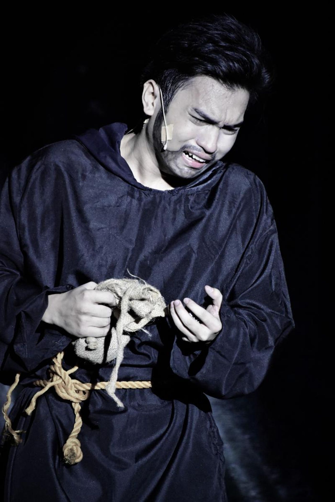 Photo Coverage: HESUS NAZARENO, Mandaluyong City's Homegrown Passion Play  Image