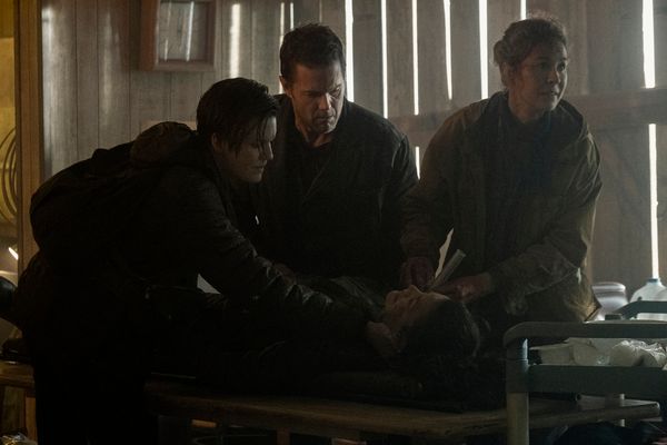 Maggie Grace as Althea, Garret Dillahunt as John Dorie, Jenna Elfman as June, Danay G Photo