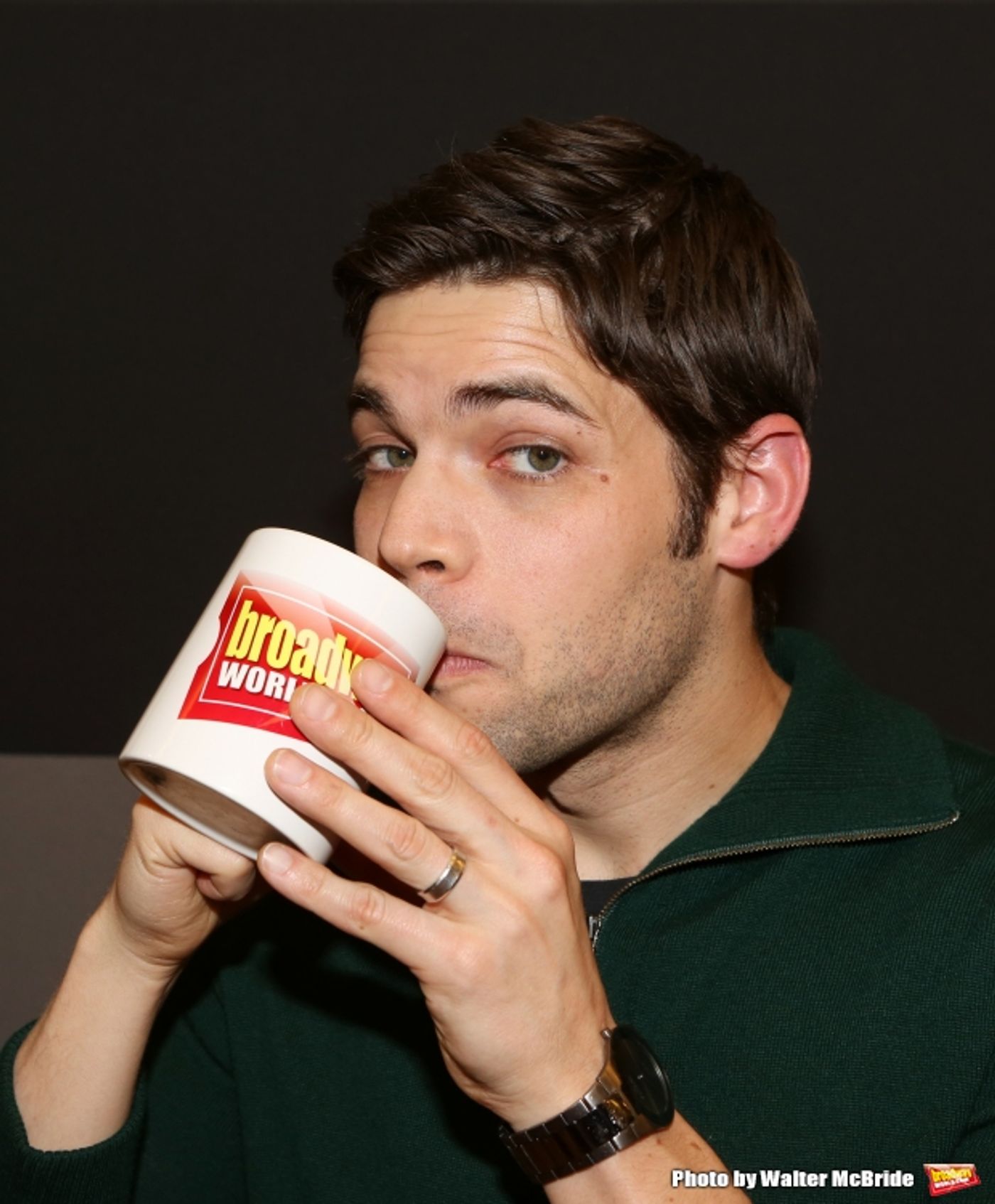 Wake Up With BWW 4/18: HILLARY AND CLINTON Opens, Christie Brinkley Returns to CHICAGO, and More!  Image