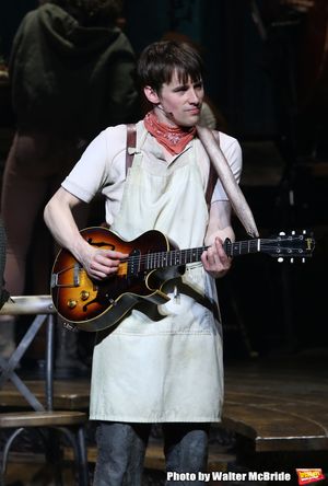 Reeve CarneyCity. @ BroadwayWorld Reeve CarneyCity. Photo