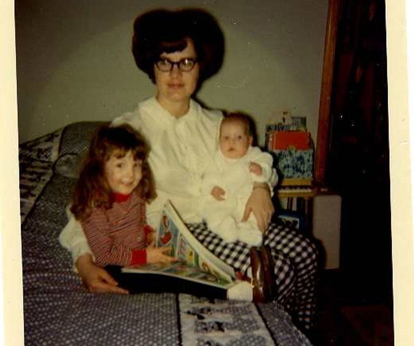 Mama Knows Best: Talking With the Cast & Crew of LISTEN TO YOUR MOTHER at Chaffin's Barn Mama Knows Best: Talking With the Cast & Crew of LISTEN TO YOUR MOTHER at Chaffin's Barn Image