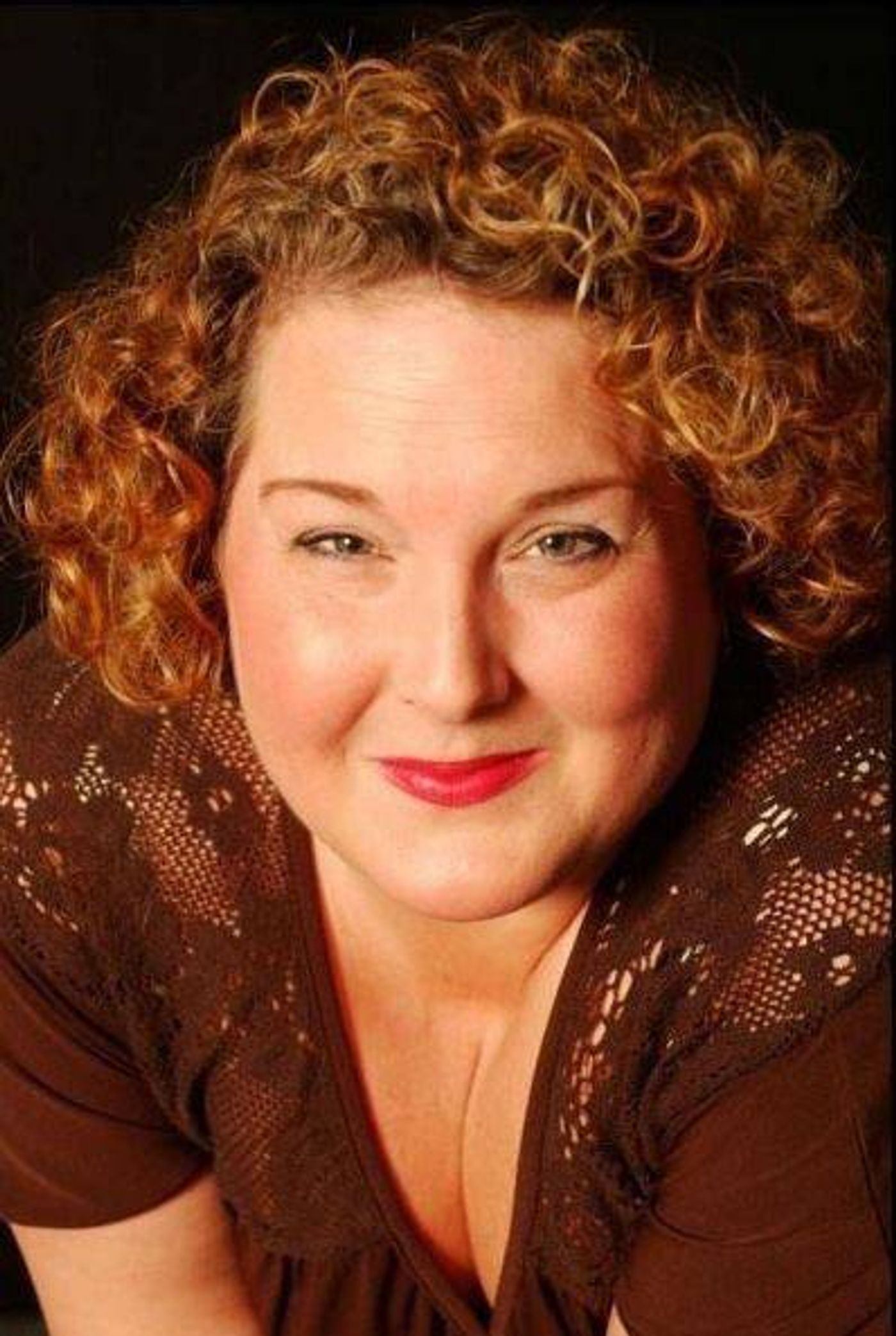 Mama Knows Best: Talking With the Cast & Crew of LISTEN TO YOUR MOTHER at Chaffin's Barn  Image