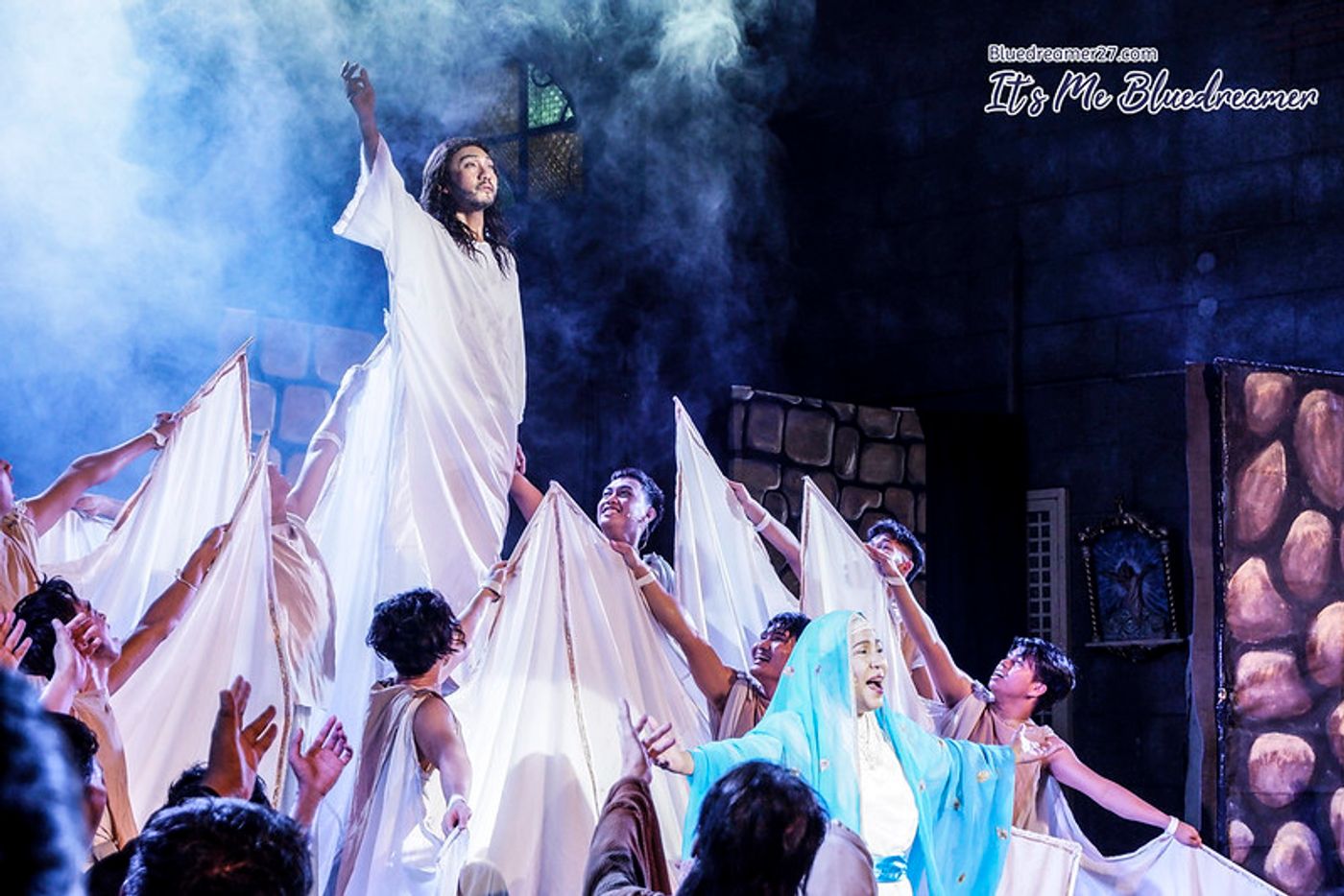 Photo Flash: Teatro Mensaheros Stages DAAN NG KRUS in Rizal Park Today, Apr. 20  Image