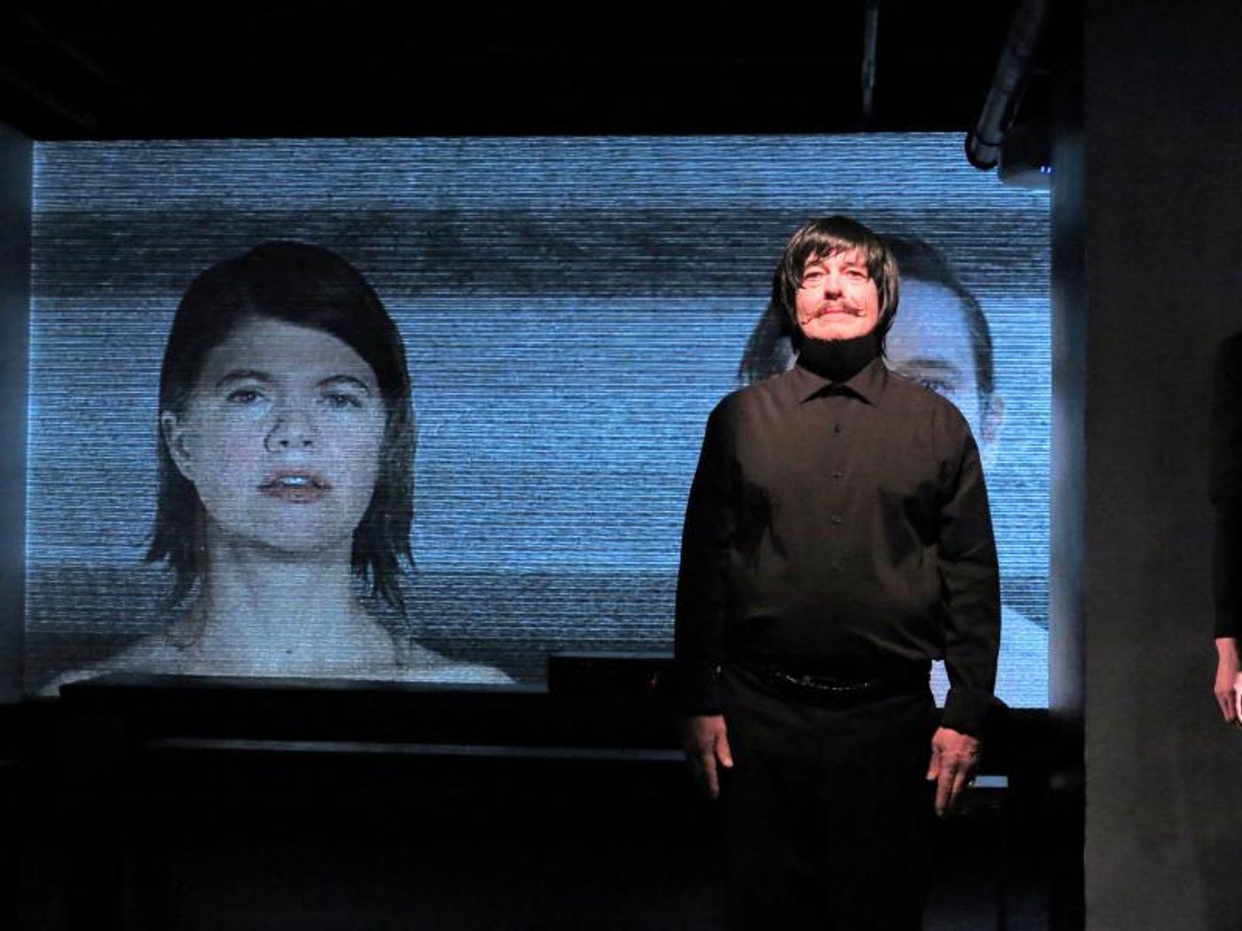 Review: Swipe Right--ELECTRONIC CITY by New Stage Theatre Company is a Match  Image