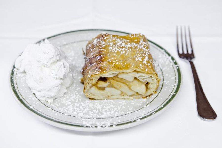 Review: WOLFGANG'S STEAKHOUSE Makes Midday Meals Fabulous Image