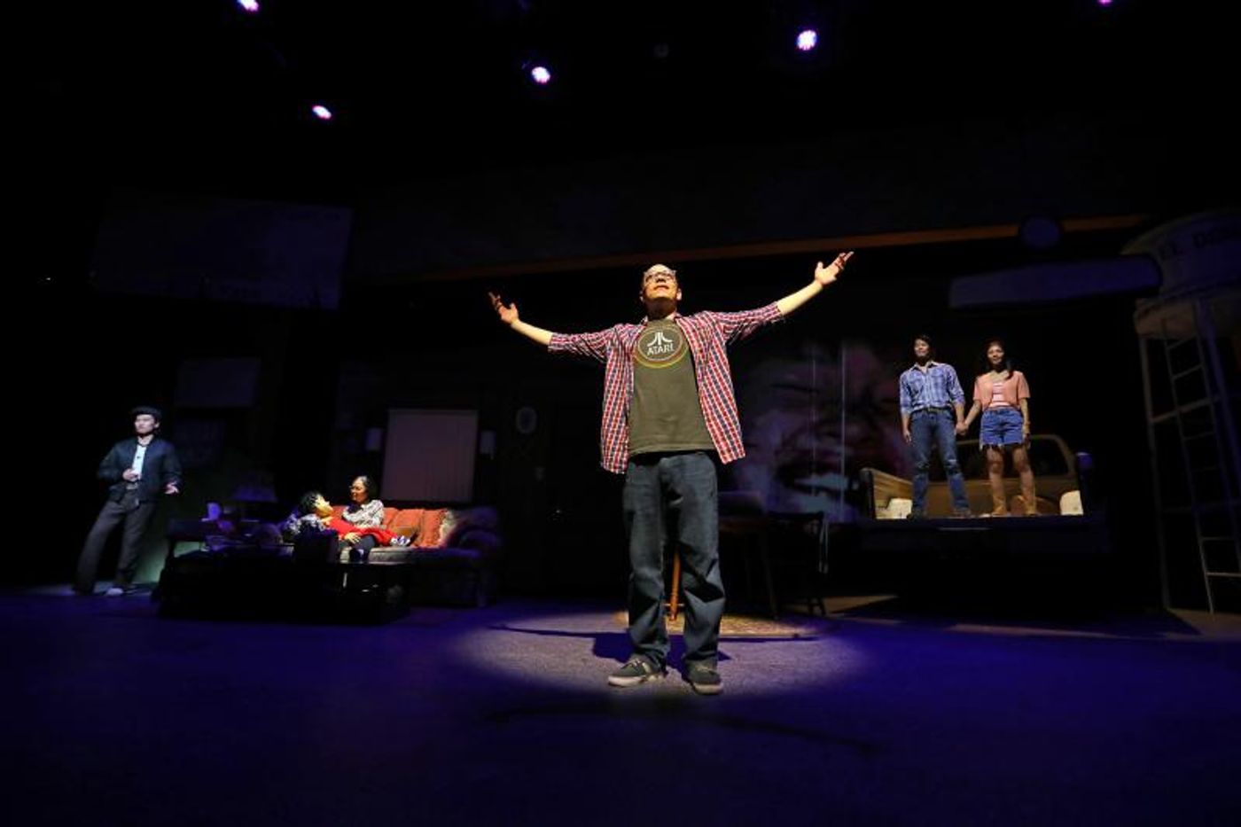 Review: Hilariously Audacious Sequel POOR YELLA REDNECKS Premieres at South Coast Repertory  Image