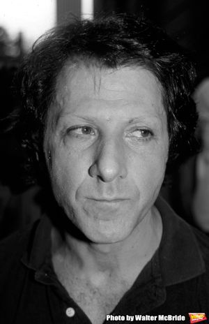 Dustin Hoffman on the set filming TOOTSIE on June 9, 1982 in New York City.
 Photo