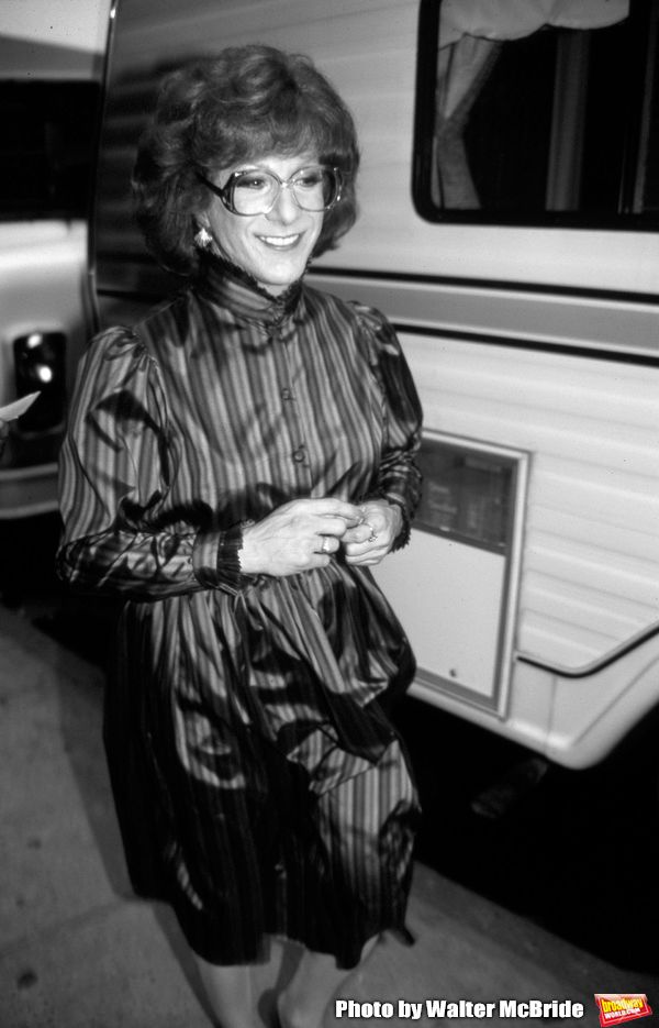 Dustin Hoffman on the set filming TOOTSIE on June 9, 1982 in New York City.
 Photo