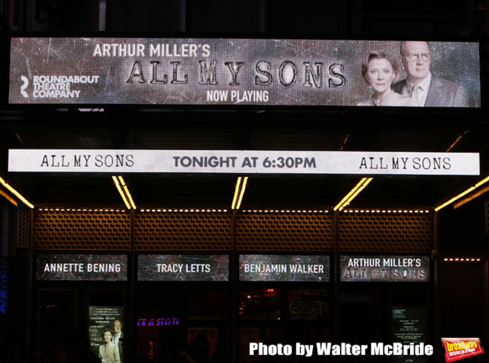 Photo Coverage: The Cast of ALL MY SONS, Starring Annette Bening, Takes Opening Night Bows — photo 2 of 28