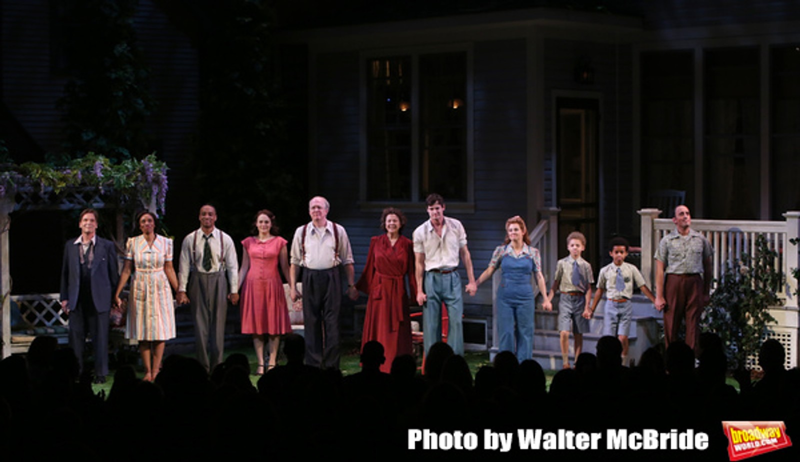 Photo Coverage: The Cast of ALL MY SONS, Starring Annette Bening, Takes Opening Night Bows — photo 24 of 28