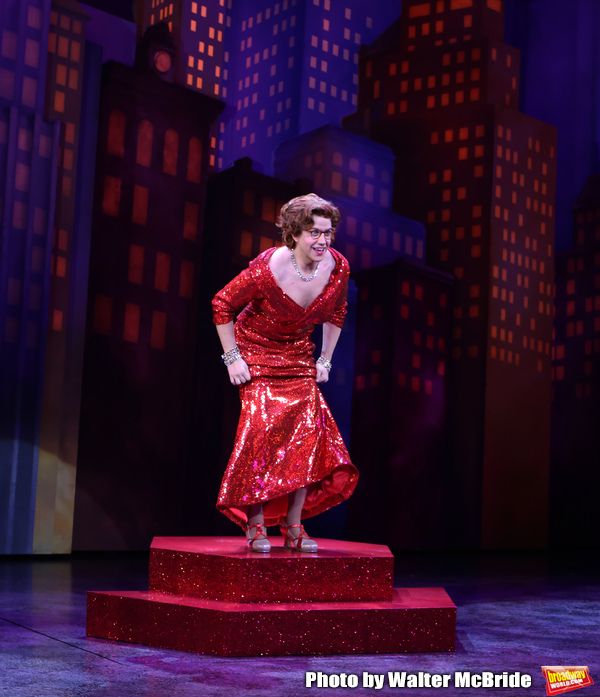 Photos: Santino Fontana and the Cast of TOOTSIE Take Their Opening Night Bows — photo 29 of 65
