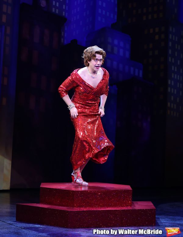 Photos: Santino Fontana and the Cast of TOOTSIE Take Their Opening Night Bows — photo 31 of 65