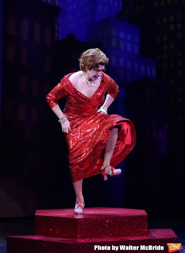 Photos: Santino Fontana and the Cast of TOOTSIE Take Their Opening Night Bows — photo 32 of 65