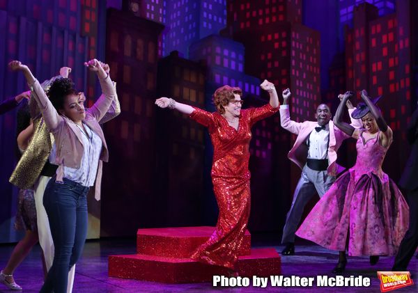 Photos: Santino Fontana and the Cast of TOOTSIE Take Their Opening Night Bows — photo 36 of 65