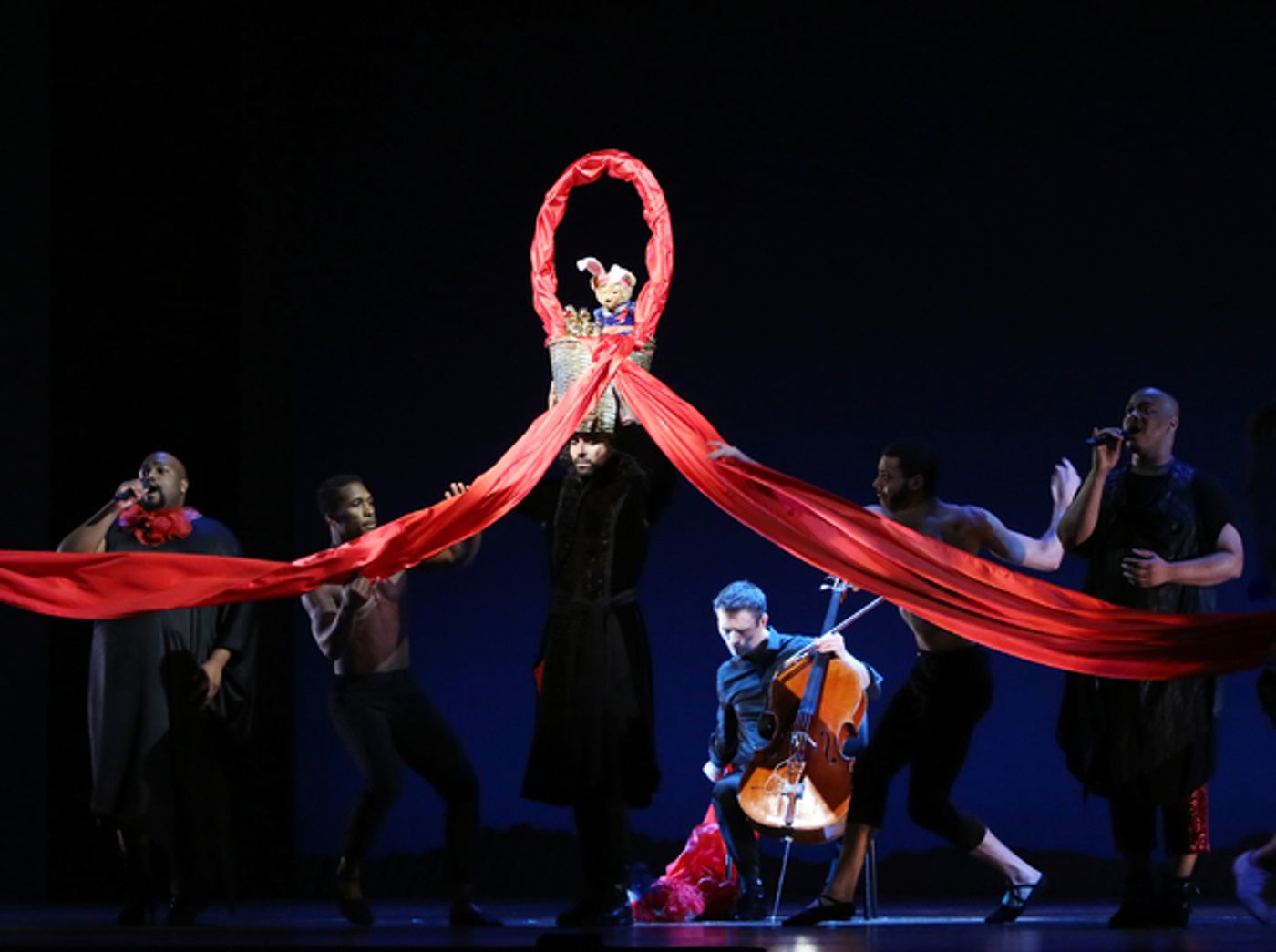 Photo Flash: COME FROM AWAY, BE MORE CHILL, FROZEN, and More Participate in the 2019 Easter Bonnet Competition  Image