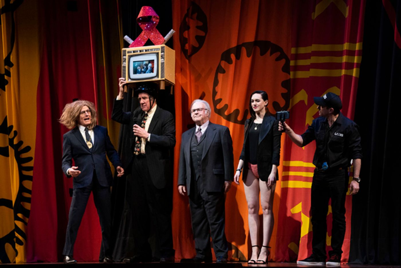 Photo Flash: COME FROM AWAY, BE MORE CHILL, FROZEN, and More Participate in the 2019 Easter Bonnet Competition  Image