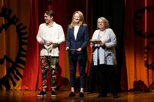 James Snyder, Heidi Schreck, Jayne Houdyshell Photo