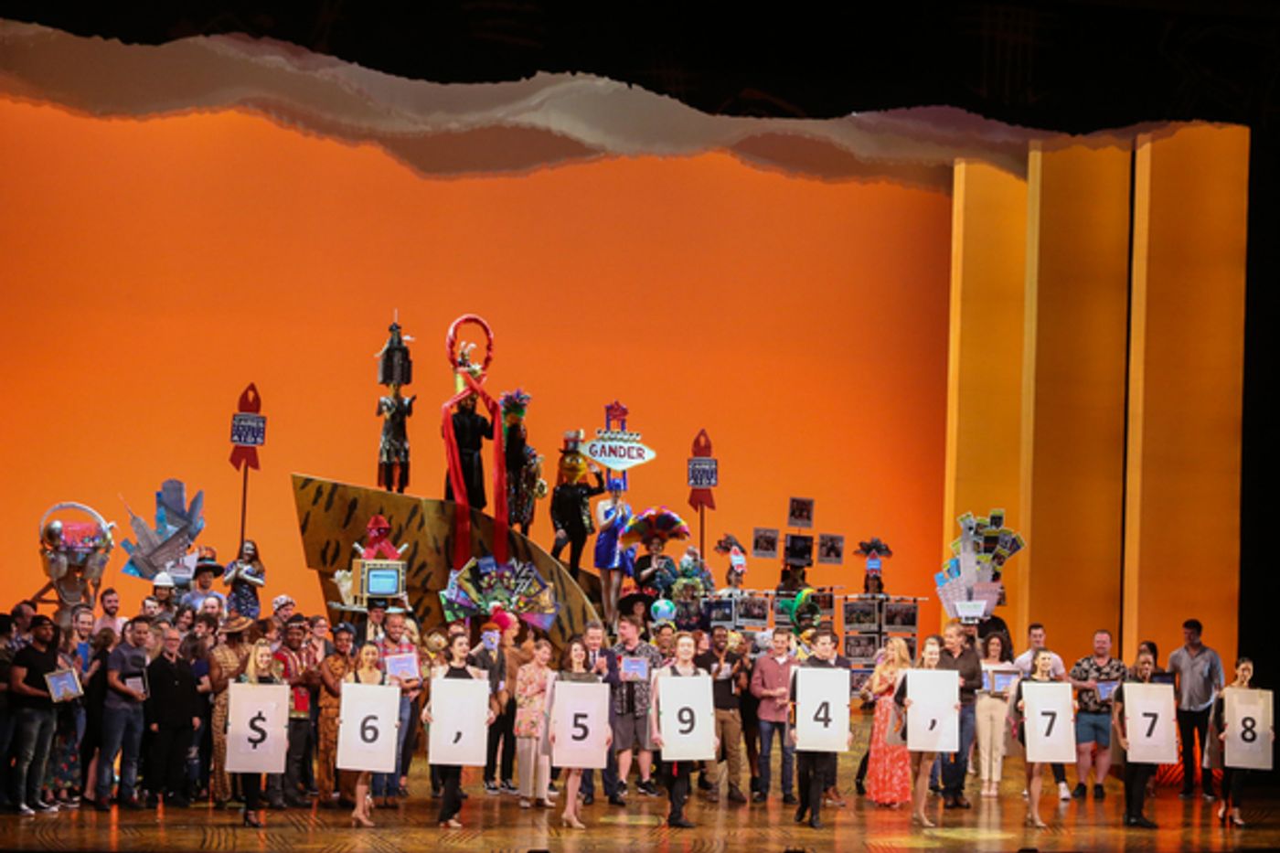 Photo Flash: COME FROM AWAY, BE MORE CHILL, FROZEN, and More Participate in the 2019 Easter Bonnet Competition  Image