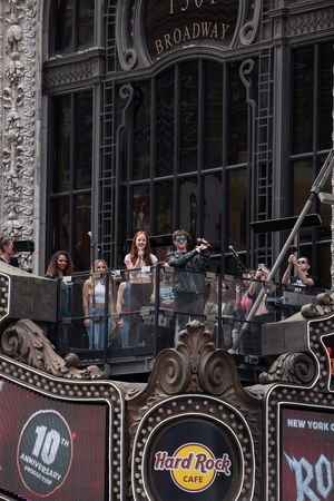 Justin Matthew Sargent, Lauren Zakrin, Mitch Jarvis, Katie Webber, Tessa Alves, and Jennifer Rias
@ BroadwayWorld Justin Matthew Sargent, Lauren Zakrin, Mitch Jarvis, Katie Webber, Tessa Alves, and J Photo