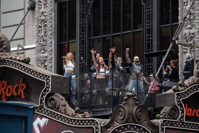 Justin Matthew Sargent, Lauren Zakrin, Mitch Jarvis, Katie Webber, Tessa Alves, and J Photo