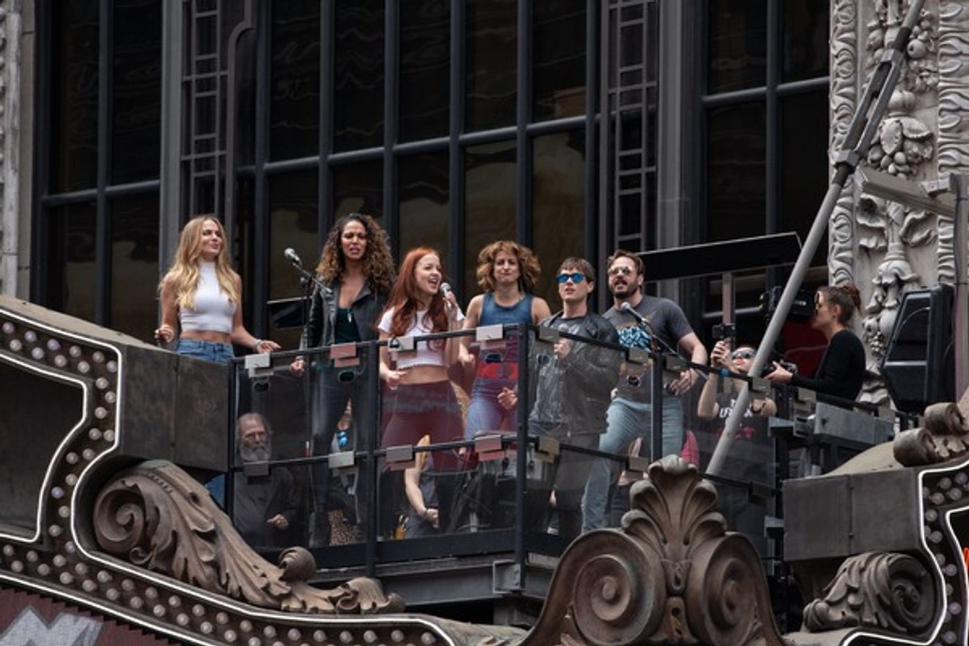Photo Coverage: ROCK OF AGES Celebrates 10th Anniversary with Pop Up At Hard Rock Cafe!  Image