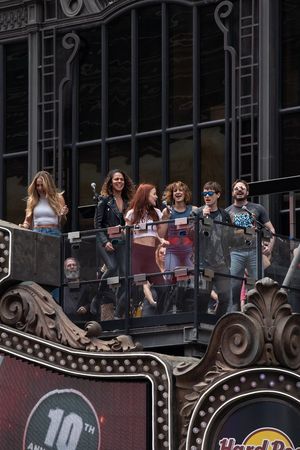 Justin Matthew Sargent, Lauren Zakrin, Mitch Jarvis, Katie Webber, Tessa Alves, and J Photo