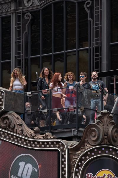 Justin Matthew Sargent, Lauren Zakrin, Mitch Jarvis, Katie Webber, Tessa Alves, and J Photo