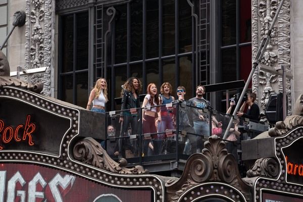 Justin Matthew Sargent, Lauren Zakrin, Mitch Jarvis, Katie Webber, Tessa Alves, and J Photo