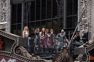 Justin Matthew Sargent, Lauren Zakrin, Mitch Jarvis, Katie Webber, Tessa Alves, and J Photo