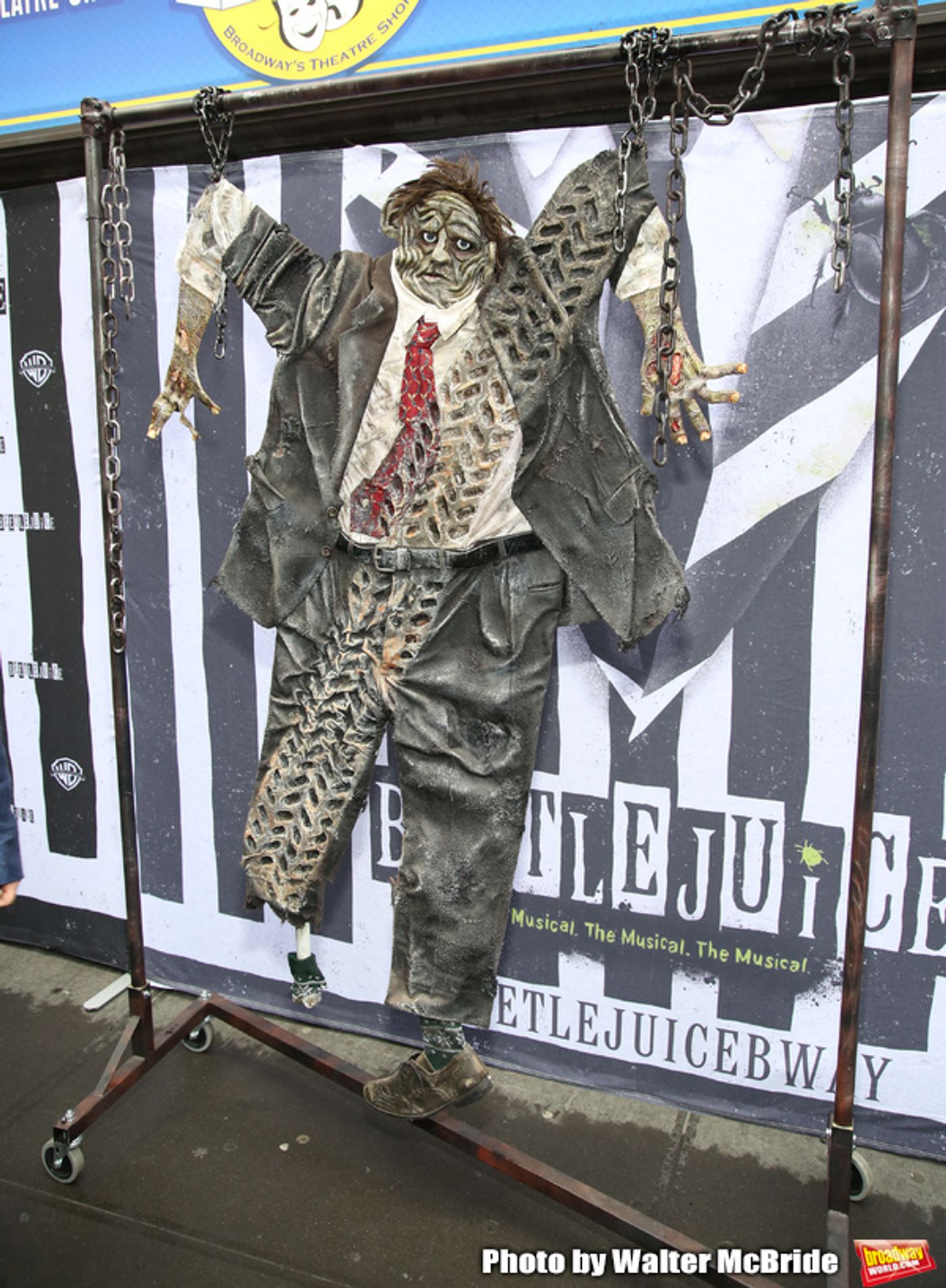 Photo Coverage: BEETLEJUICE Opening Night: Inside the Strange and Unusual Red Carpet!  Image
