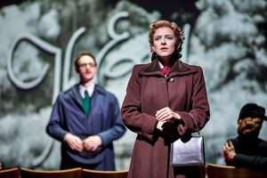 Aisling Loftus Photo