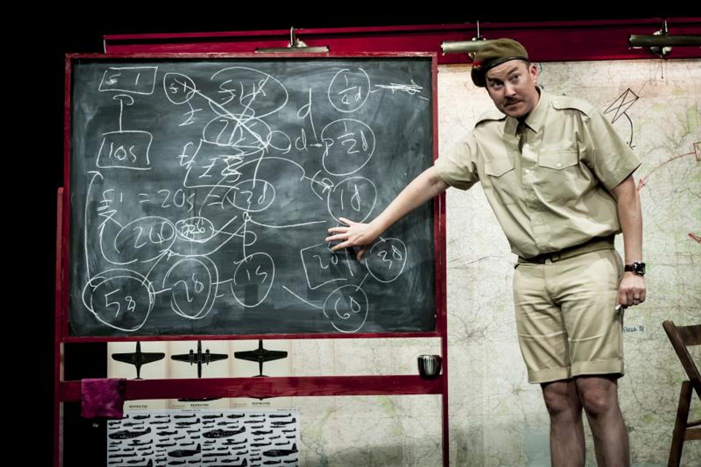 Review: INSTRUCTIONS FOR AMERICAN SERVICEMEN IN BRITAIN is a Theatrical Treat  Image