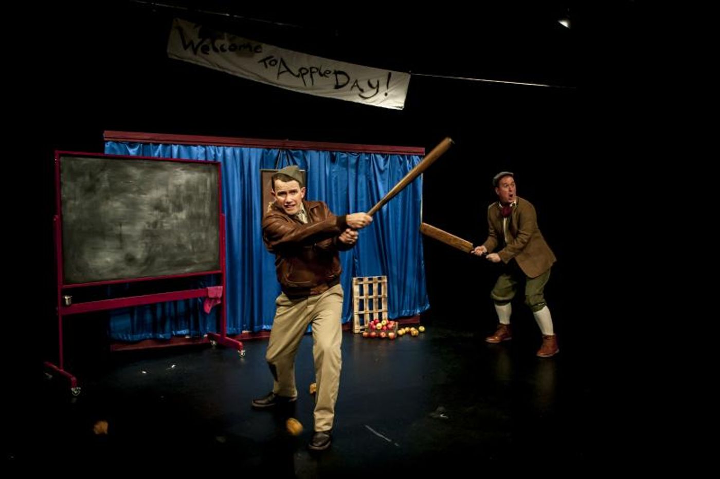 Review: INSTRUCTIONS FOR AMERICAN SERVICEMEN IN BRITAIN is a Theatrical Treat  Image