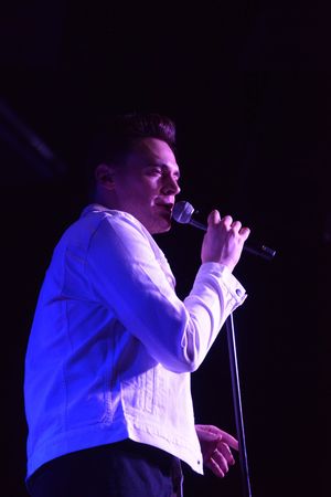 Erich Bergen @ BroadwayWorld Erich Bergen Photo
