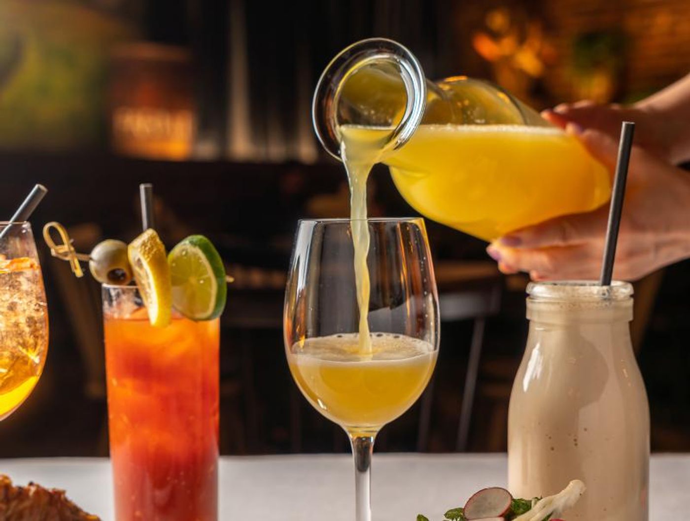 FARM TO BURGER at Aliz Hotel Times Square Debuts Daily Breakfast and Weekend Brunch  Image