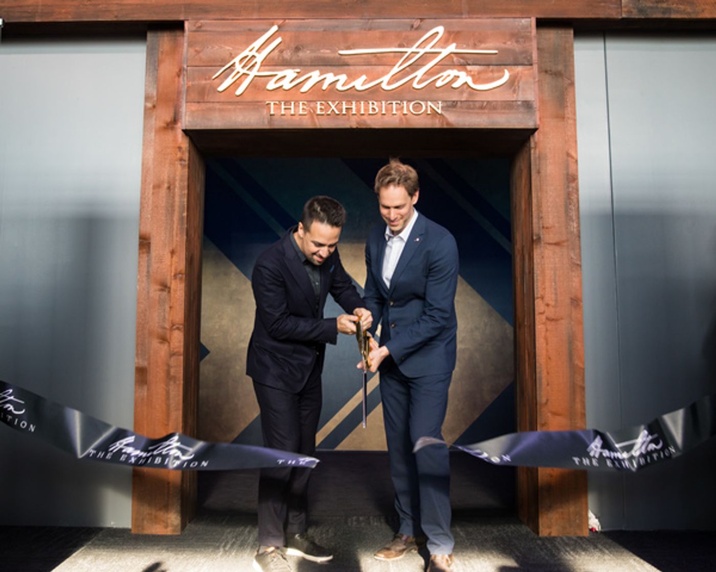 Photo Flash: Lin-Manuel Miranda and More Attend the Ribbon-Cutting Ceremony For HAMILTON: The Exhibition  Image