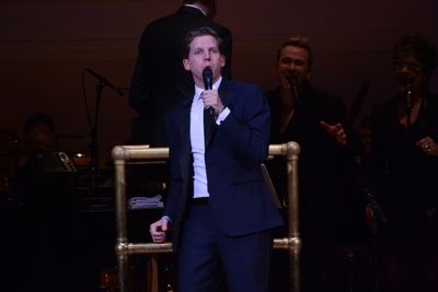 Stark Sands Photo