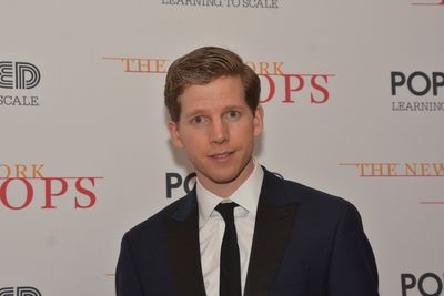 Stark Sands Photo