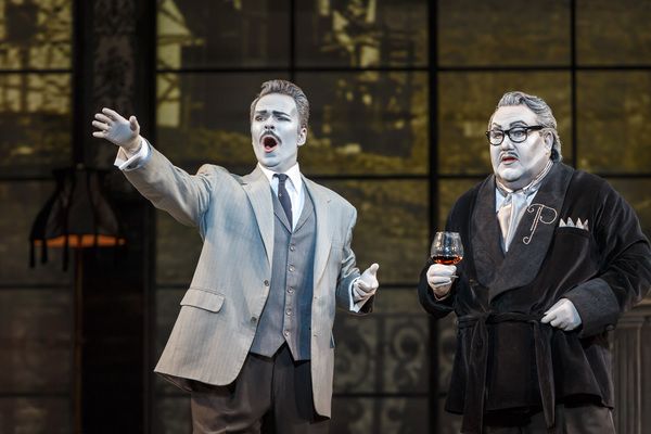 Dr. Malatesta (Joshua Hopkins) hypes up his sister to Don Pasquale (Kevin Glavin)
 Photo