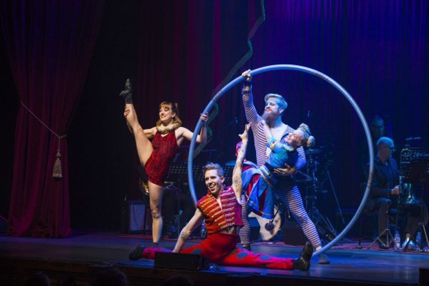 Photo Flash: Get A First Look At Suzie Mathers and More In BARNUM  Image