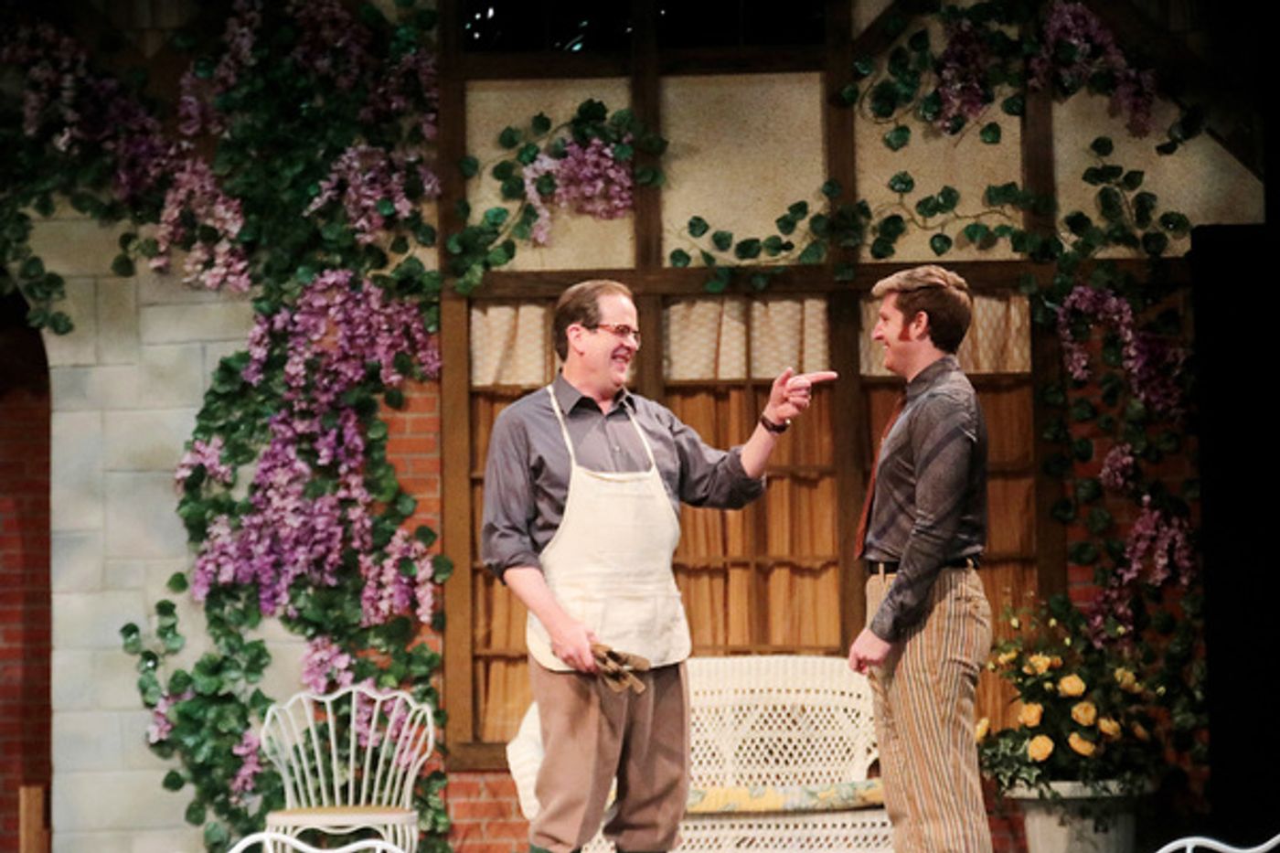 Photo Flash: First Look at Main Street Theater's RELATIVELY SPEAKING Photo Flash: First Look at Main Street Theater's RELATIVELY SPEAKING Image