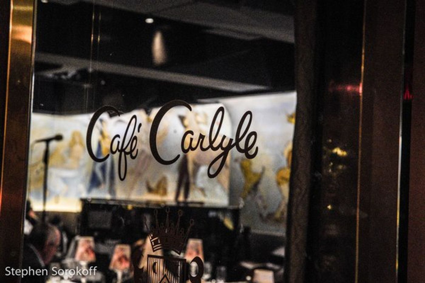Photo Coverage: John Pizzarelli Celebrates Nat King Cole at Cafe Carlyle Photo Coverage: John Pizzarelli Celebrates Nat King Cole at Cafe Carlyle Image
