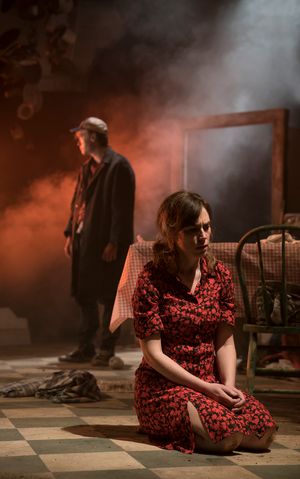 Gilles Geary, Maggie Siff Photo