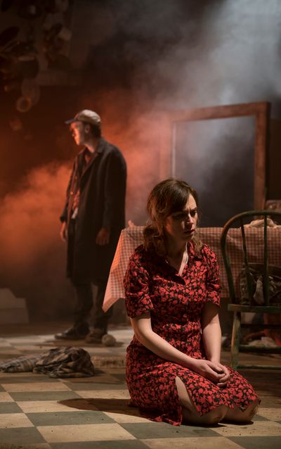 Gilles Geary, Maggie Siff Photo