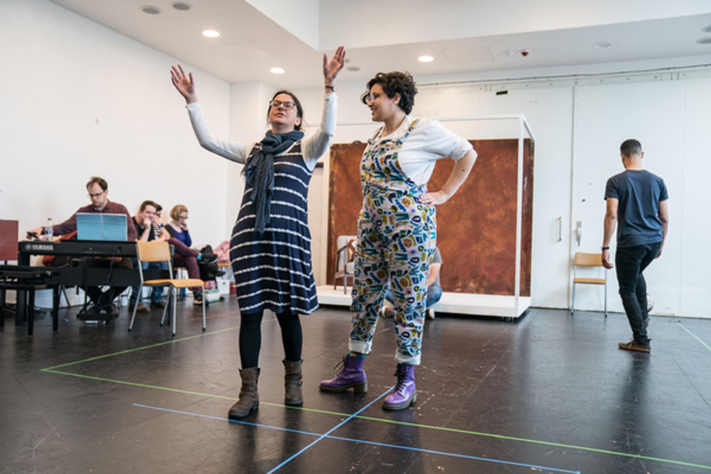 Photo Flash: Inside Rehearsal For DIDO at the Unicorn  Image