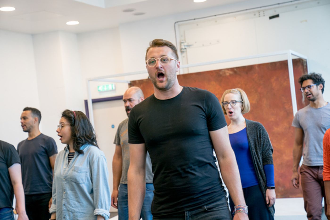 Photo Flash: Inside Rehearsal For DIDO at the Unicorn  Image