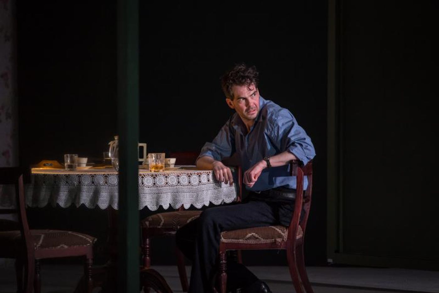 Review: THE GLASS MENAGERIE at The Gate Theatre  Image
