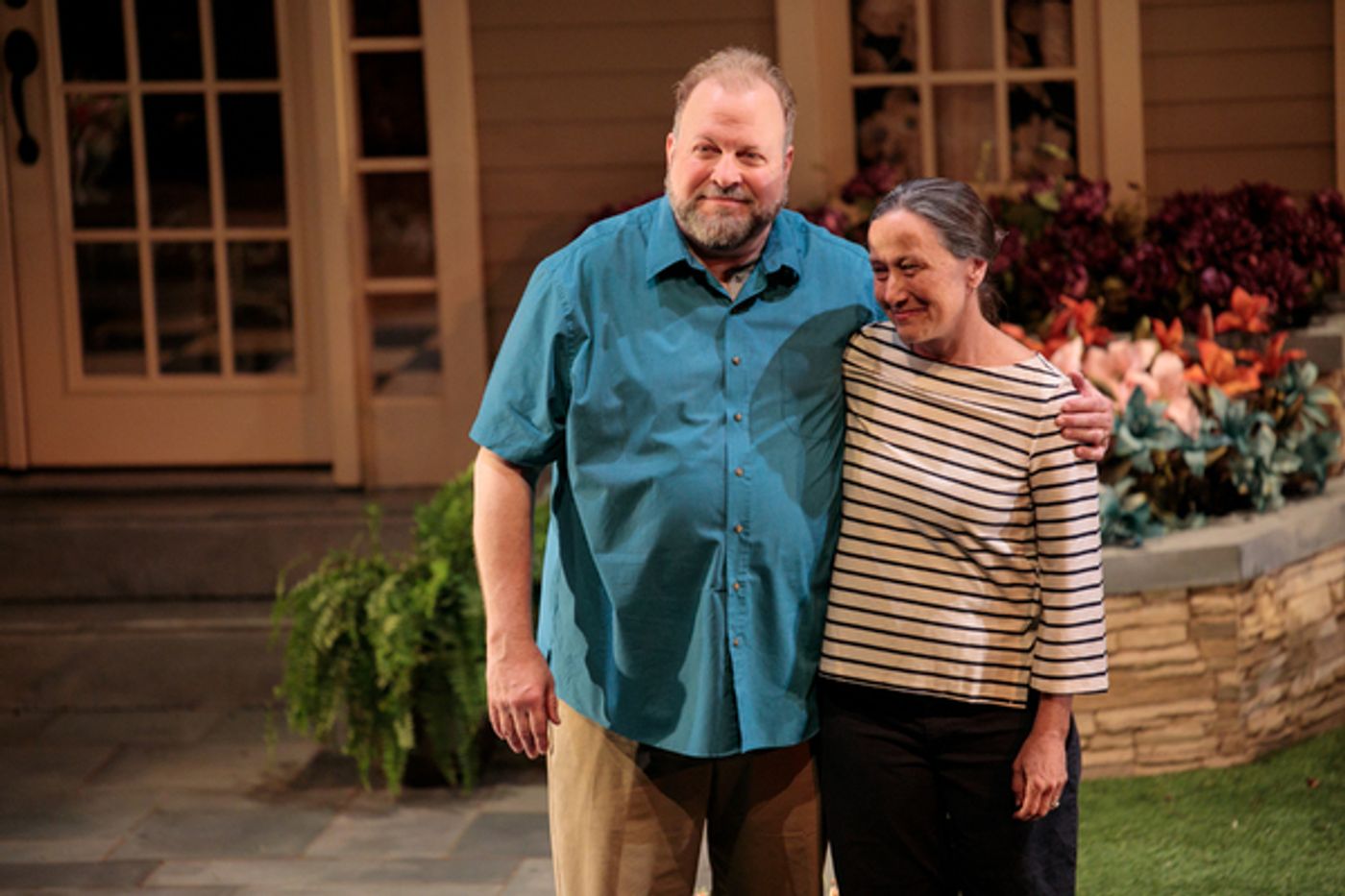 Photo Flash: First Look at Aurora Theatre's NATIVE GARDENS  Image